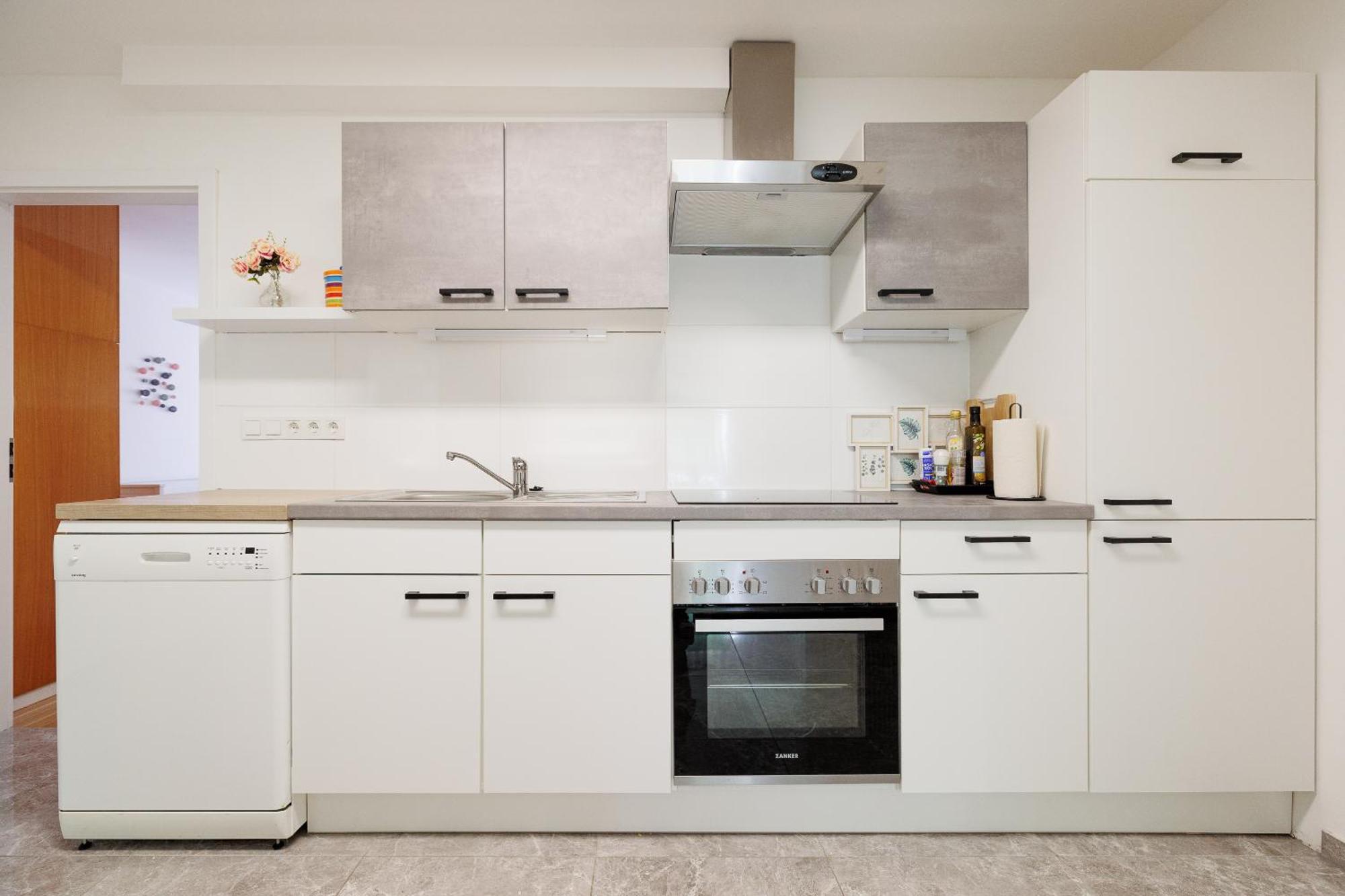 Cozy, Spacious And Charming 4 Bedrooms Apartament Відень Екстер'єр фото