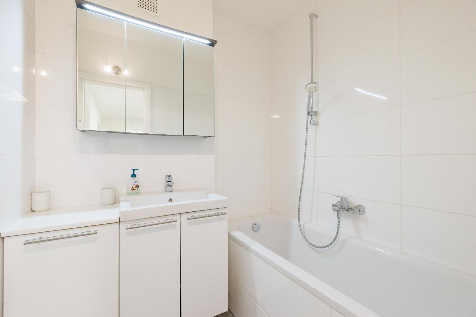 Cozy, Spacious And Charming 4 Bedrooms Apartament Відень Екстер'єр фото